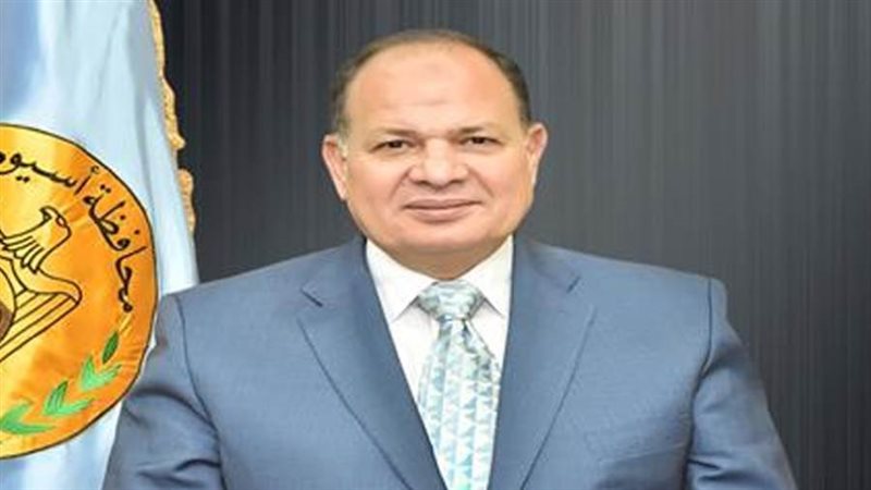 محافظ أسيوط عصام