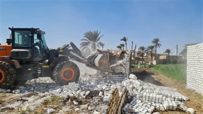 تنفيذ طلبات الأهالي ومواجهة التعديات وتحسين الخدمات ببني سويف