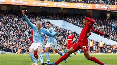 «هالاند» يفك النحس أمام ليفربول ويتقدم للسيتي في الشوط الأول