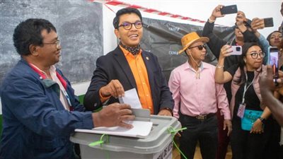 عاجل.. إعلان فوز راجولينا في انتخابات مدغشقر ومرشح معارض يطعن بالنتائج