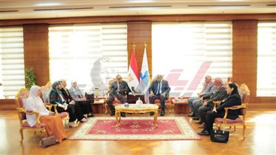 رئيس جامعة كفر الشيخ يستقبل فريق الهيئة القومية لضمان جودة التعليم والاعتماد