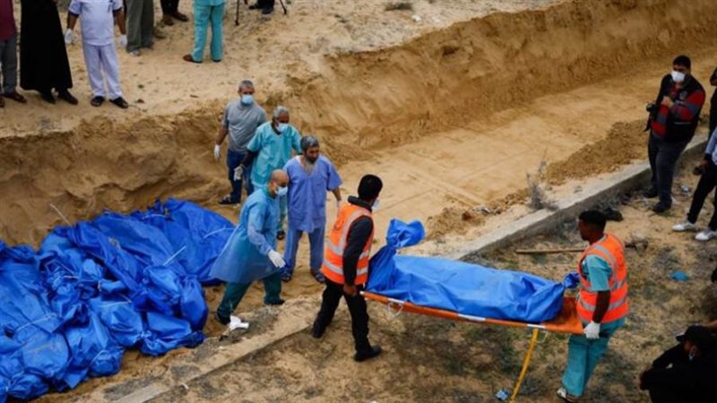 انتشال جثث شهداء