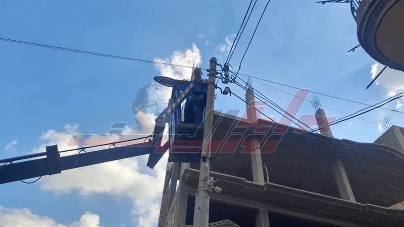 صيانة أعمدة الإنارة