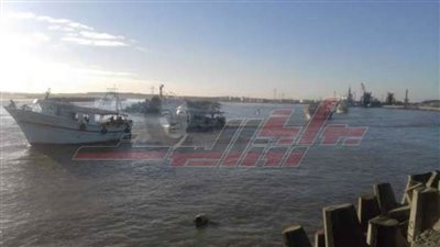 عودة حركة الملاحة واستئناف رحلات الصيد بميناء البرلس بكفر الشيخ