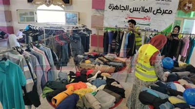 كفر الشيخ: توزيع 3375 قطعة ملابس لـ330 أسرة الأكثر احتياجًا  