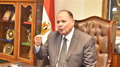 محافظ أسيوط يعتمد قرار تخصيص قطع أراض لإقامة مدرستين للتعليم الأساسي والثانوي