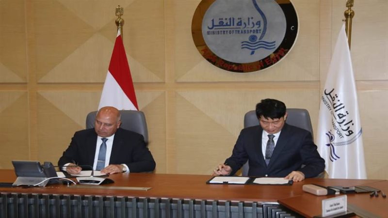 وزارة النقل توقع