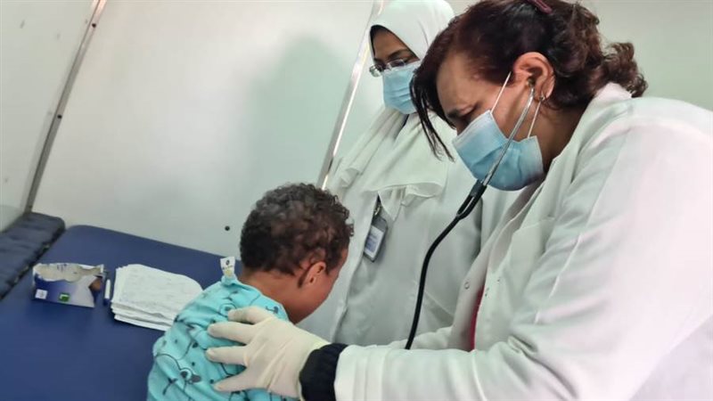 الكشف على 1320 مواطن