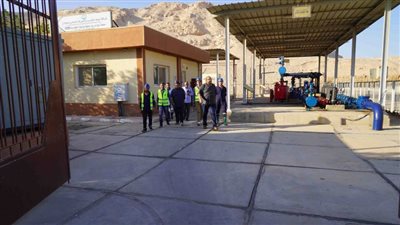 رئيس مياه سوهاج يتفقد محطة معالجة صرف صحي 