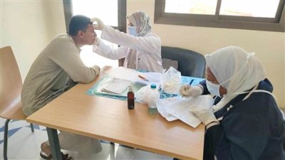 صحة المنيا تقدم الخدمات العلاجية لـ 14 ألف مواطن في 8 قوافل طبية بالمجان