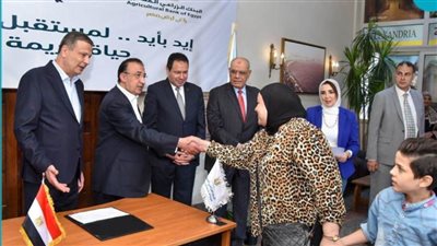محافظ الإسكندرية ثمن دور البنك الزراعي في دعم الأسر الأكثر احتياجًا