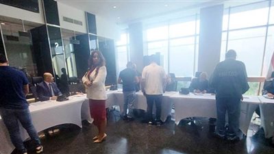 توافد المصريين للإدلاء بأصواتهم في الانتخابات الرئاسية بالإمارات