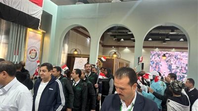 عاجل.. أجواء احتفالية للمصريين بالكويت أمام لجان اقتراع الانتخابات الرئاسية المصرية (فيديو)