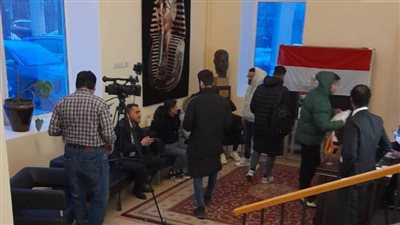 استمرار توافد الناخبين المصريين بموسكو للمشاركة في الانتخابات الرئاسية