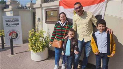 إشادة الجالية بتنظيم التصويت في تونس