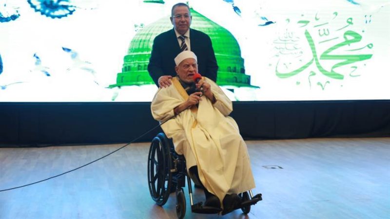 أحمد عمر هاشم