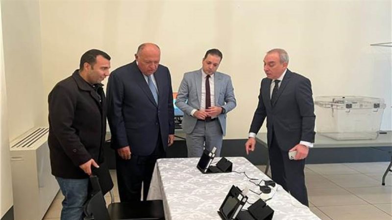 وزير الخارجية يتفقد