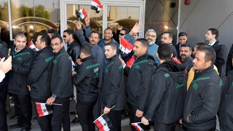 استمرار حشود الناخبين