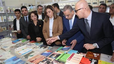 وزيرة الثقافة تقرر إقامة معرض بشكل سنوي دائم في الأول من ديسمبر كل عام