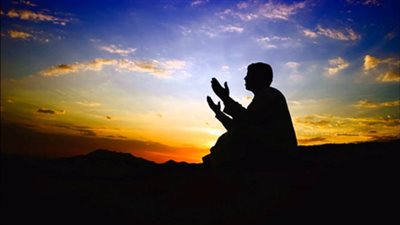 عاجل| نفحات إيمانية.. أفضل دعاء ورد عن النبي ﷺ لقضاء الحاجة