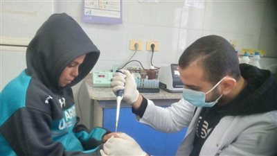 علاج 826 حالة في قافلة مجانية ضمن 