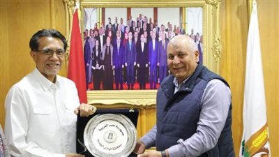 محافظ الوادي الجديد يلتقي سفير إندونيسيا لبحث فرص التعاون المشترك