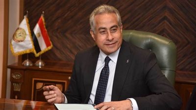 وزير العمل يؤكد أهمية توجيهات الرئيس السيسي بتفعيل الحوار الاجتماعي بين كافة أطراف العملية الإنتاجية
