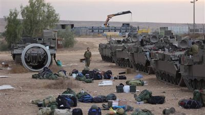 عاجل| الاحتلال يقر: 10 قتلى غالبيتهم ضباط خلال 24 ساعة في معارك غزة