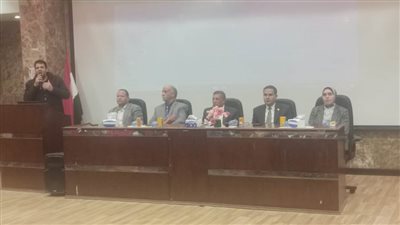 تعليم البحيرة مخاطبا العالم: الجميع على قلب رجل واحد خلف مصر وأمنها