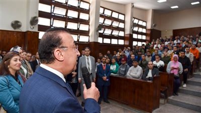 محافظ الإسكندرية يفتتح الملتقى التوظيفي الرابع لخريجي المدارس الفنية بالإسكندرية