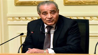 عاجل.. وزير التموين: إضافة 2 كيلو سكر حر للبطاقة التموينية المقيد عليها 4 مستفيدين 
