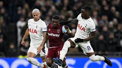 وست هام يفرض سيطرته ويفوز على توتنهام 1/2 في البريميرليج