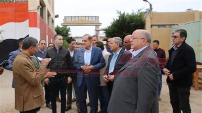 تجهيزات لجان الانتخابات الرئاسية بالمدرسة المعمارية الزخرفية العسكرية