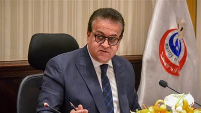 وزير الصحة يدلي بصوته في الانتخابات الرئاسية بالتجمع الخامس