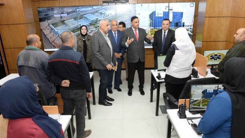 جولة المحافظ