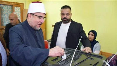 وزير الأوقاف يدلي بصوته في الانتخابات الرئاسية صباح اليوم 