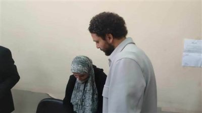 حسام غالي يُدلي بصوته باليوم الأول في الانتخابات الرئاسية