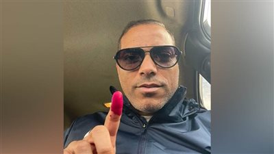 خالد بيبو يدلي بصوته في اليوم الأول من الانتخابات الرئاسية