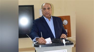 رئيس الاتحاد السكندري يدلي بصوته في انتخابات الرئاسة