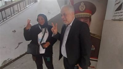 نقيب الممثلين يدلي بصوته في الانتخابات الرئاسية 2024