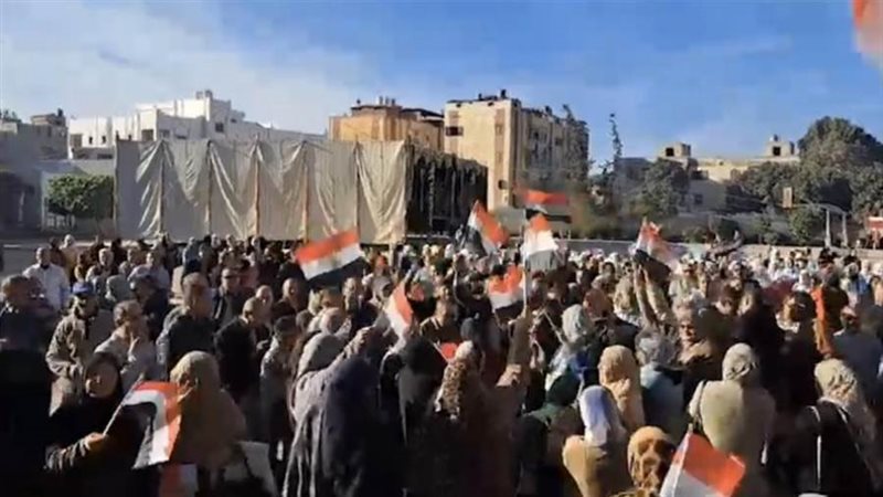 توافد كثيف للناخبين