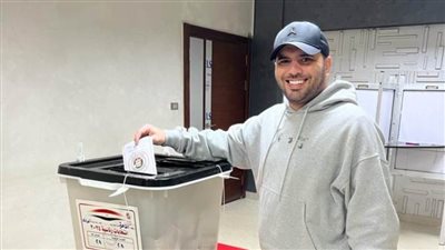 عماد متعب يُدلي بصوته في الانتخابات الرئاسية