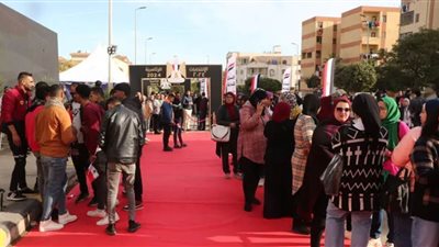 تواصل إقبال الناخبين على التصويت في الانتخابات الرئاسية بالقاهرة الجديدة