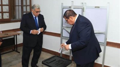 عادل فهيم يدلي بصوته في الانتخابات الرئاسية 2024 بمصر الجديدة