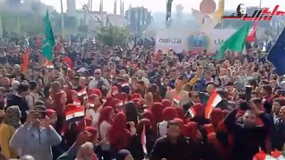 مسيرة حاشدة لأساتذة وطلاب جامعة المنيا للمشاركة الكثيفة في اليوم الثاني للانتخابات الرئاسية