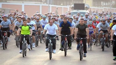 الرئيس يشارك فى 