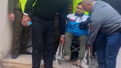 الشرطة تساعد في توصيل ذوي الهمم للإدلاء بأصواتهم في الانتخابات الرئاسية