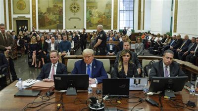 مدعون فيدراليون يطالبون المحكمة العليا الأمريكية بالبت فيما إذا كان ترامب يتمتع بحصانة تمنع محاكمته