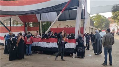 لليوم الثالث للانتخابات الرئاسية .. الناخبون يصطفون أمام اللجان بالدقي