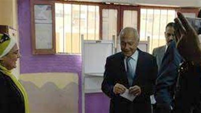 عاجل..أبوالغيط بعد إدلائه بصوته: زخم الانتخابات الرئاسية رسالة للعالم بأن مصر مصممة على الاستقرار